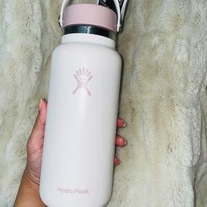 HYDROFLASK LIMITED EDITION WATER-BOTTLE